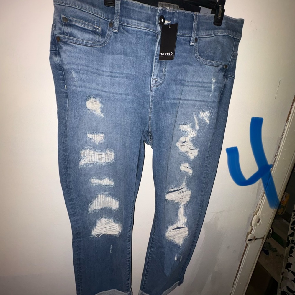 Torrid Light Blue Distressed Cropped Jeans